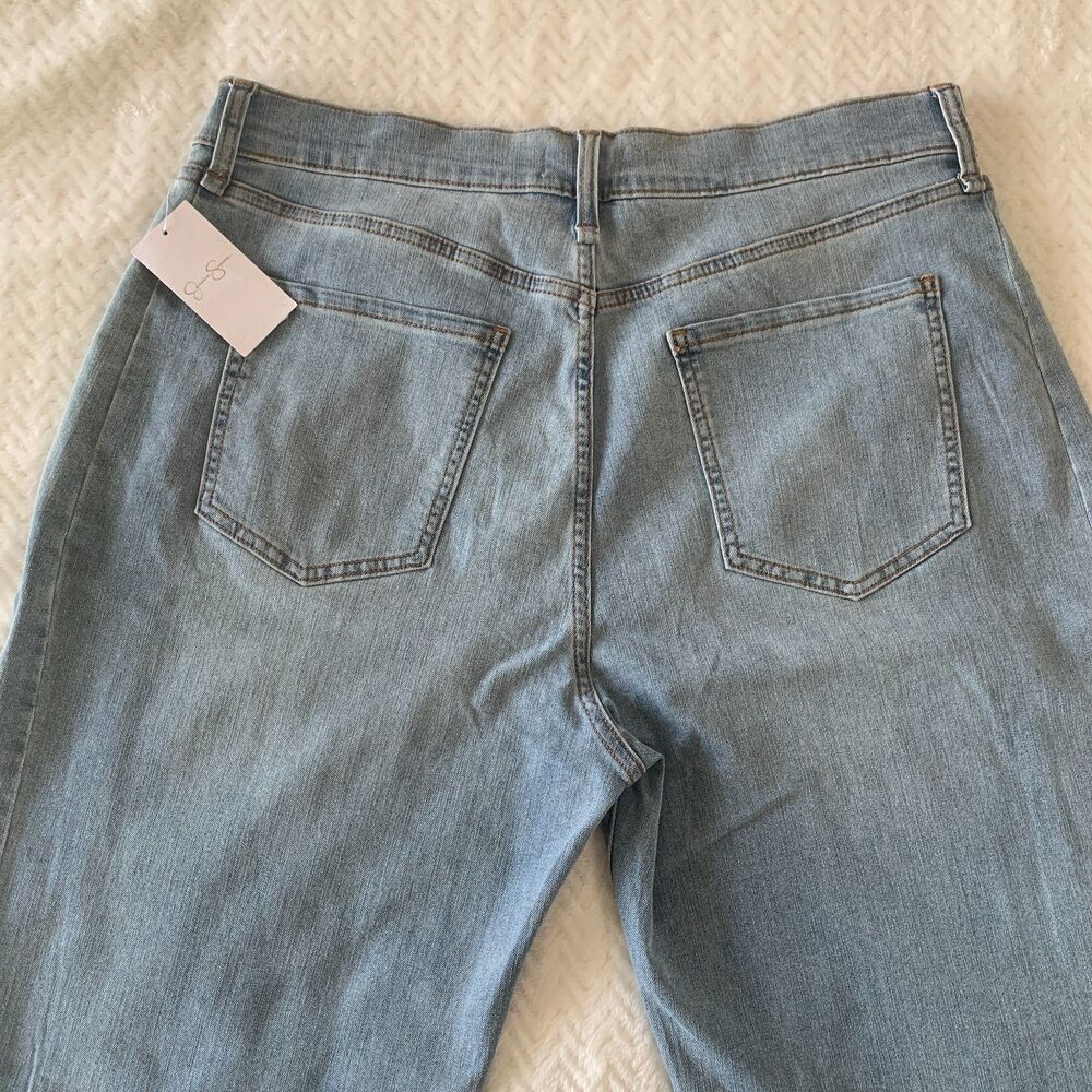 Jessica Simpson Sunshine Barrel Jeans Size 14/32 Light Blue Relaxed Fit Y2K - Picture 3 of 12